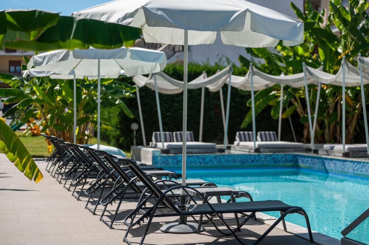 Adonis Luxury Village Pefkochori Eksteriør billede